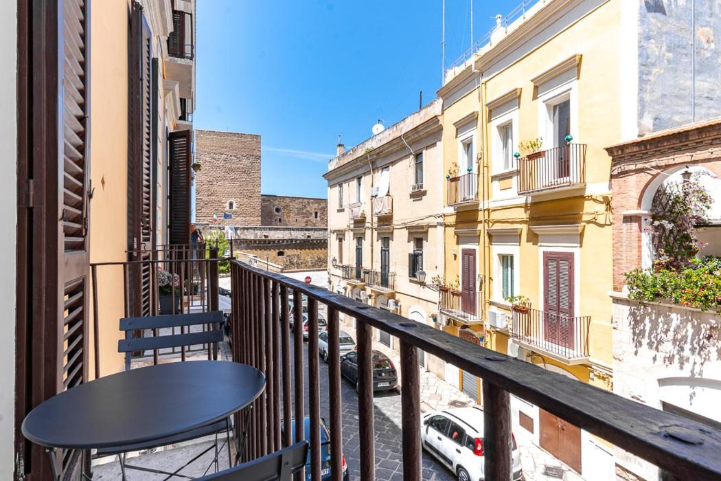 Dimora Bormioli Apartment Bari Bagian luar foto