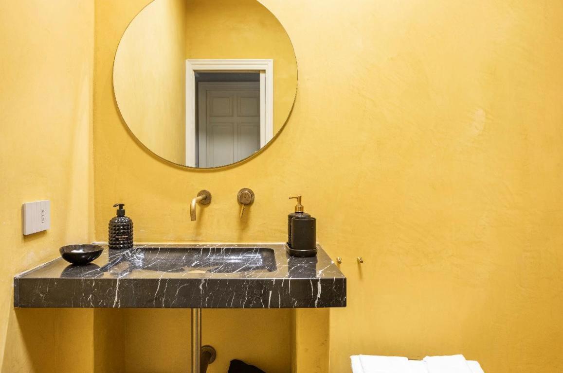Dimora Bormioli Apartment Bari Bagian luar foto
