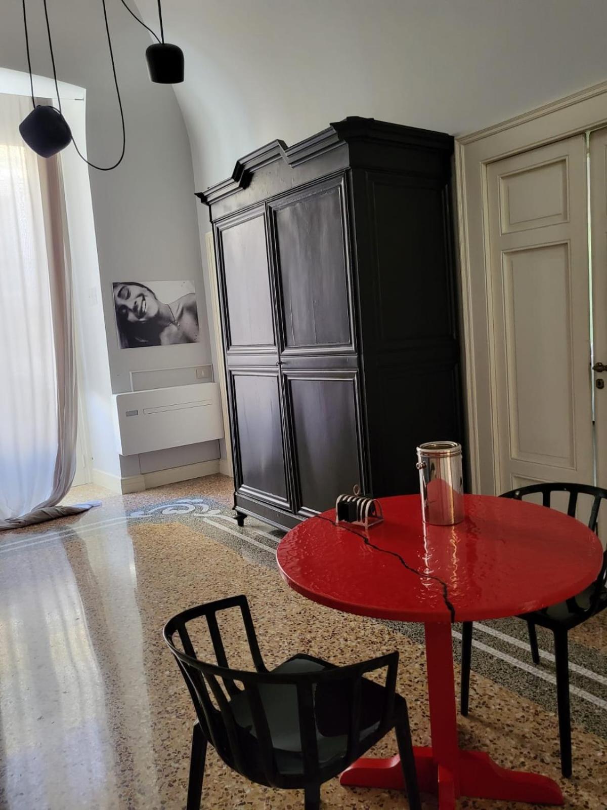Dimora Bormioli Apartment Bari Bagian luar foto